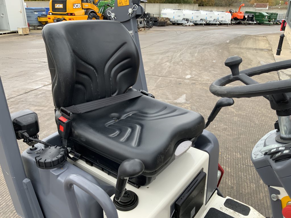 DYNAPAC CC1000 Roller (ST25091)