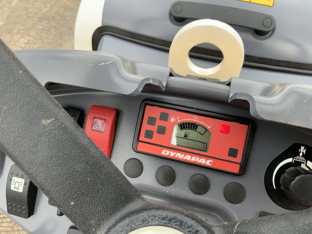 DYNAPAC CC1000 Roller (ST25091)