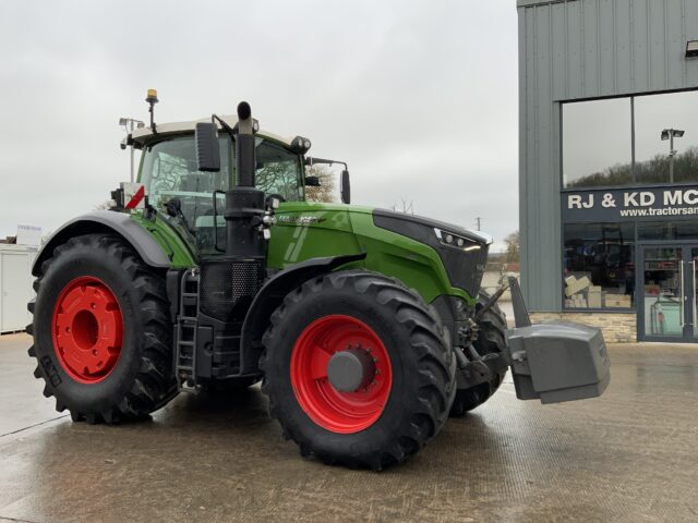 Fendt 1050 Profi+ Tractor (ST25206)