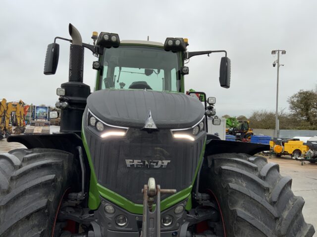 Fendt 1050 Profi+ Tractor (ST25206)