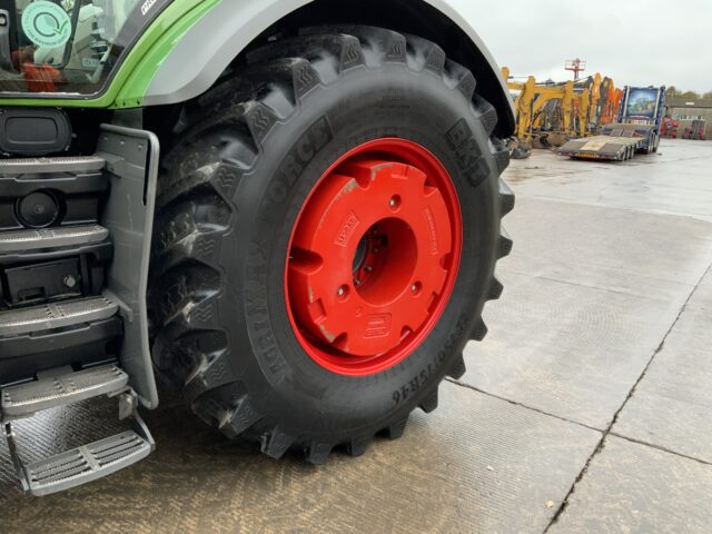 Fendt 1050 Profi+ Tractor (ST25206)
