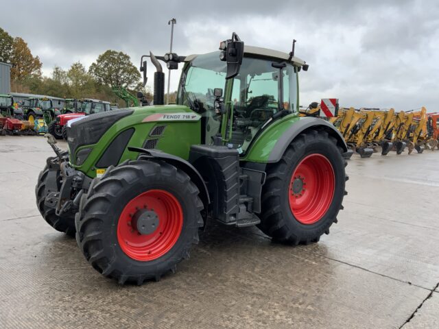 Fendt 718 Power Plus Tractor (ST24749)