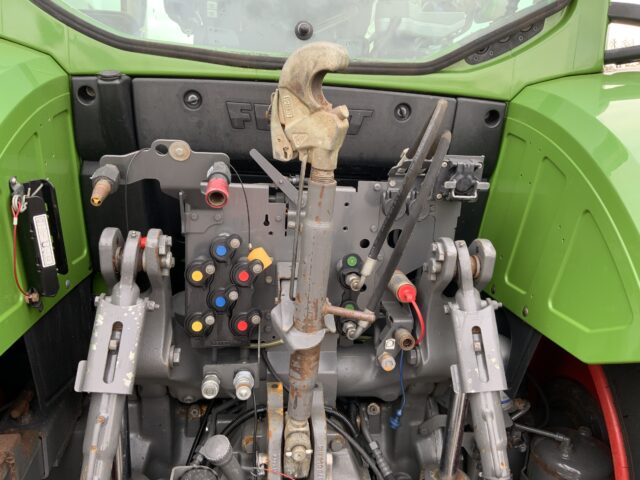 Fendt 718 Power Plus Tractor (ST24749)