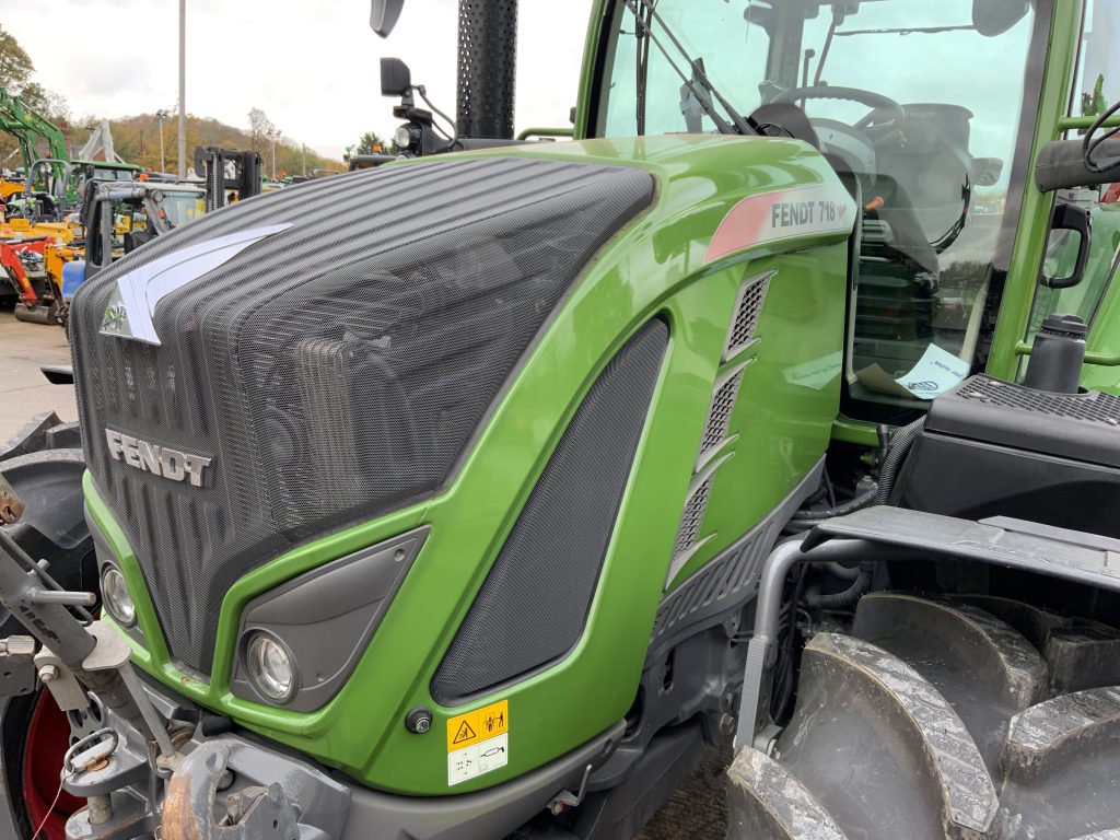 Fendt 718 Power Plus Tractor (ST24749)