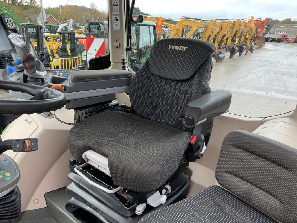 Fendt 718 Power Plus Tractor (ST24749)