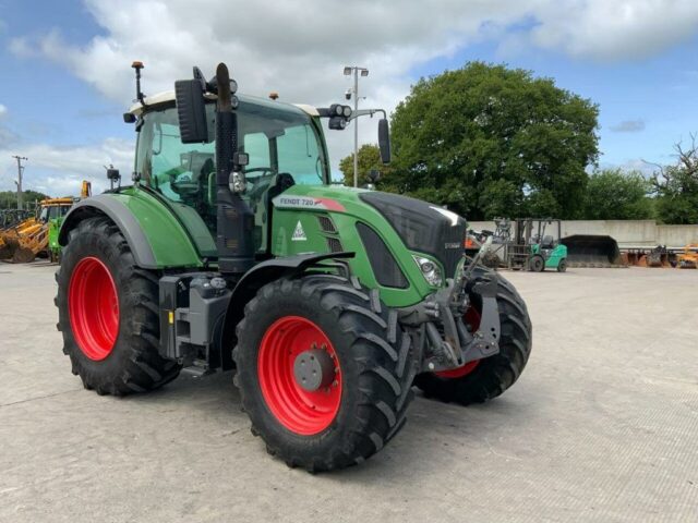 Fendt 720 Profi Plus Tractor (ST20525)