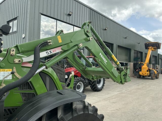 Fendt 724 Power Plus Tractor (ST23425)