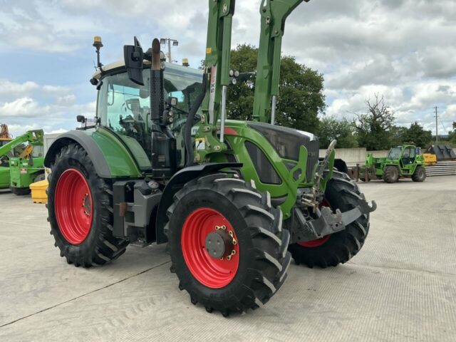 Fendt 724 Power Plus Tractor (ST23425)