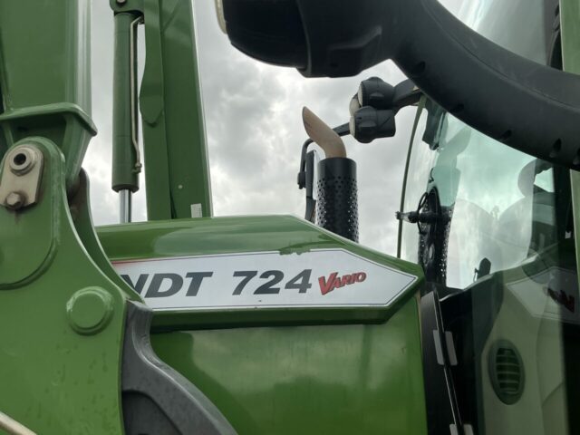 Fendt 724 Power Plus Tractor (ST23425)