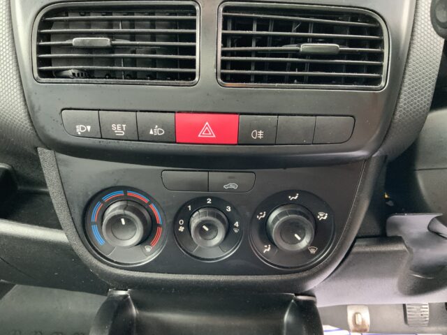 Fiat Doblo Pick Up (ST25120)