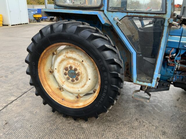 Ford 4610 4WD Tractor (ST24904)