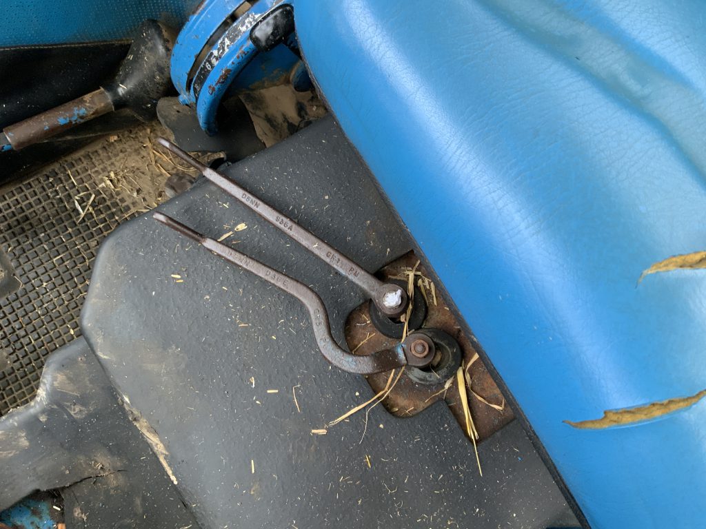 Ford 4610 4WD Tractor (ST24904)