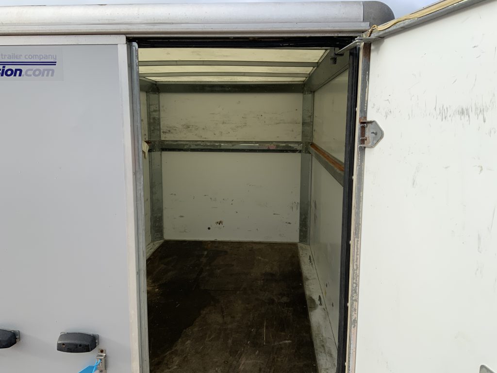 Indespension Single Axle Box Trailer (ST25333)