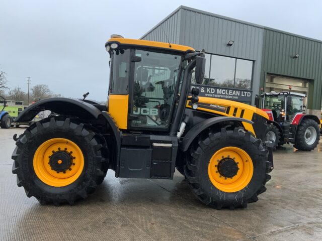 JCB 4220 Fastrac Tractor (ST24925)