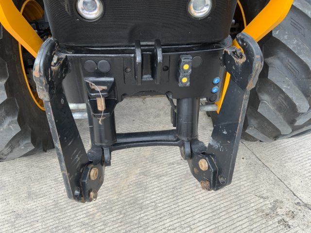 JCB 4220 Fastrac Tractor (ST24632)