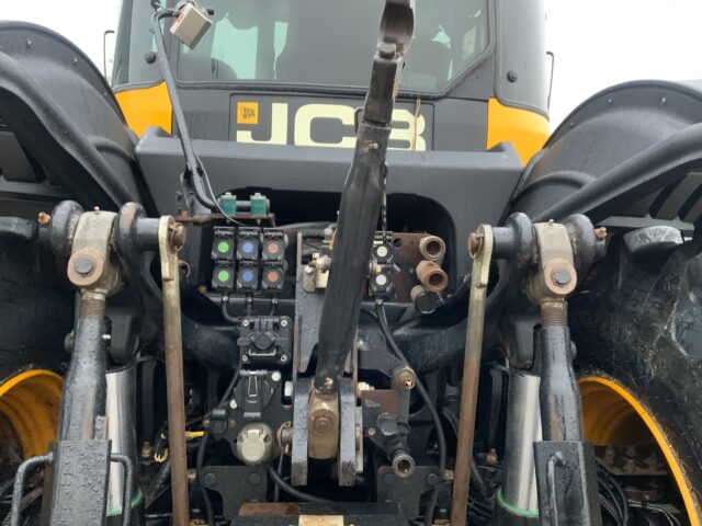 JCB 4220 Fastrac Tractor (ST24925)