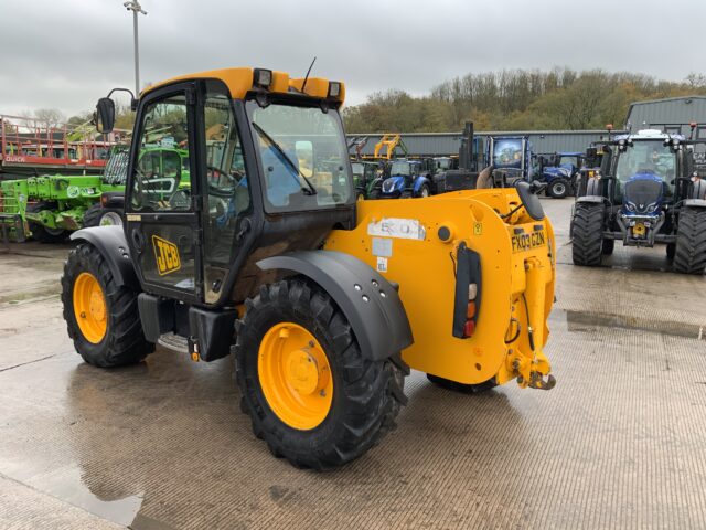 JCB 530-70 Farm Special Telehandler (ST24453)