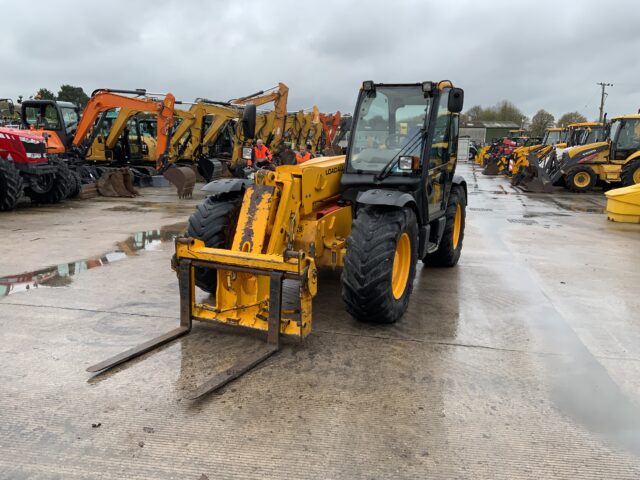 JCB 530-70 Farm Special Telehandler (ST24453)