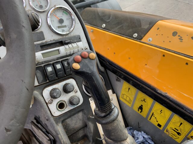 JCB 530-70 Farm Special Telehandler (ST24453)