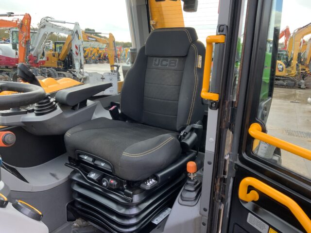 JCB 532-70 AgriSuper Telehandler (ST24999)