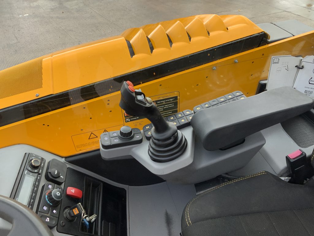 JCB 532-70 AgriSuper Telehandler (ST24999)