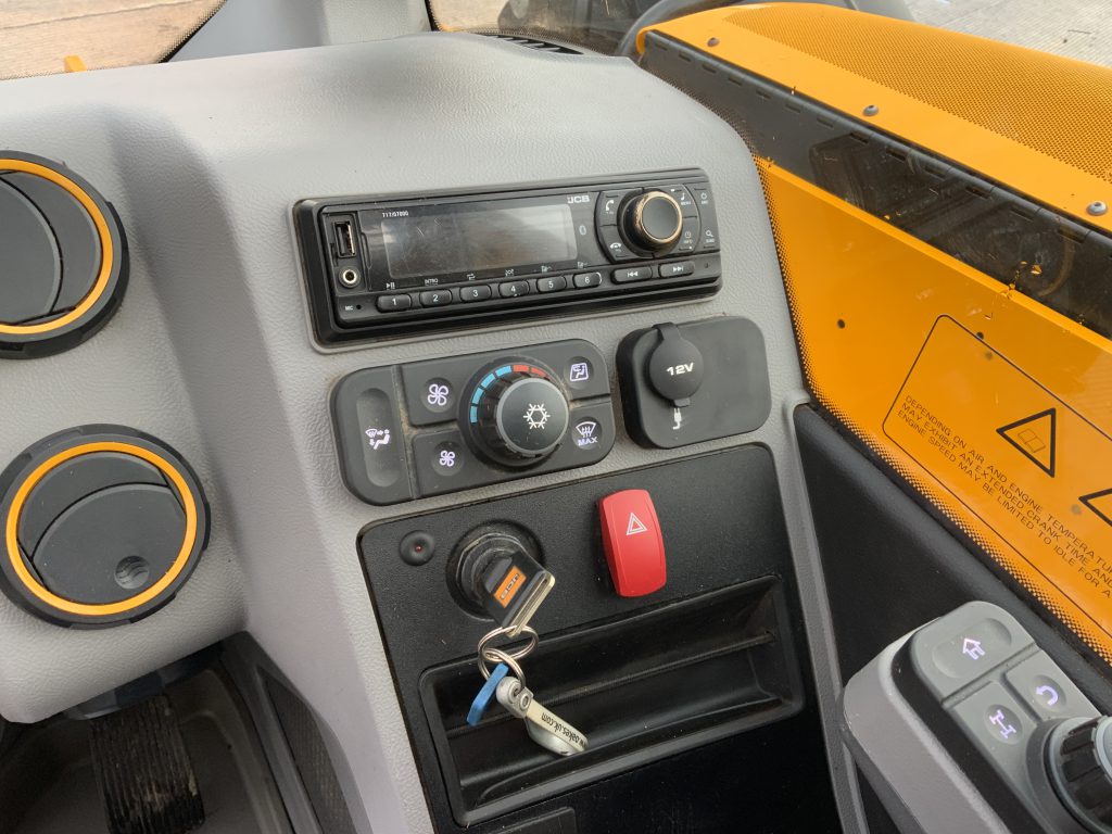 JCB 532-70 AgriSuper Telehandler (ST24999)