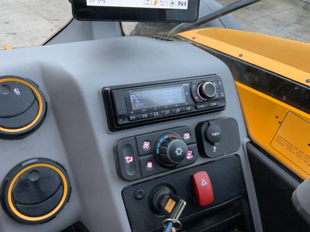 JCB 542-70 Agri Xtra Telehandler (ST24348)