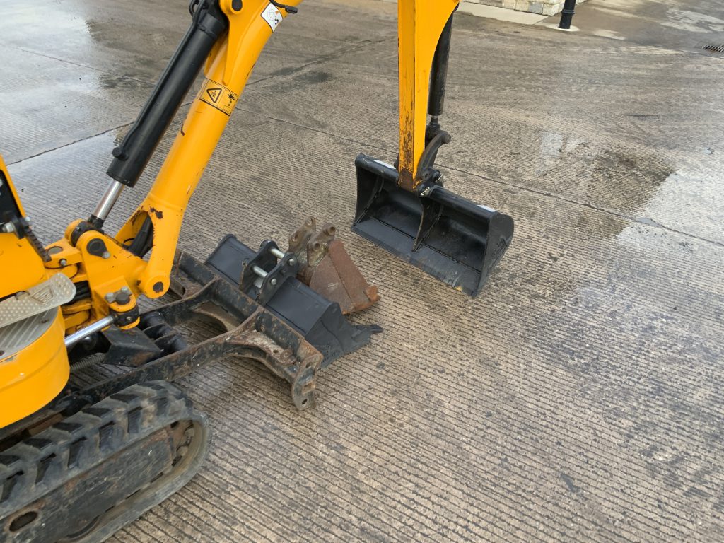 JCB 8008 Micro Digger (ST24193)