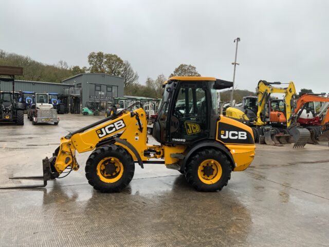 JCB TM220 Agri Telehandler (ST25185)