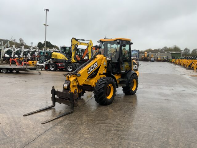 JCB TM220 Agri Telehandler (ST25185)