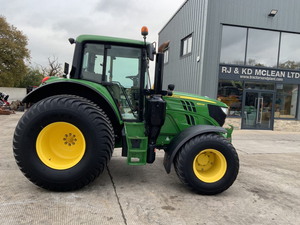 John Deere 6110M Tractor (ST24895)