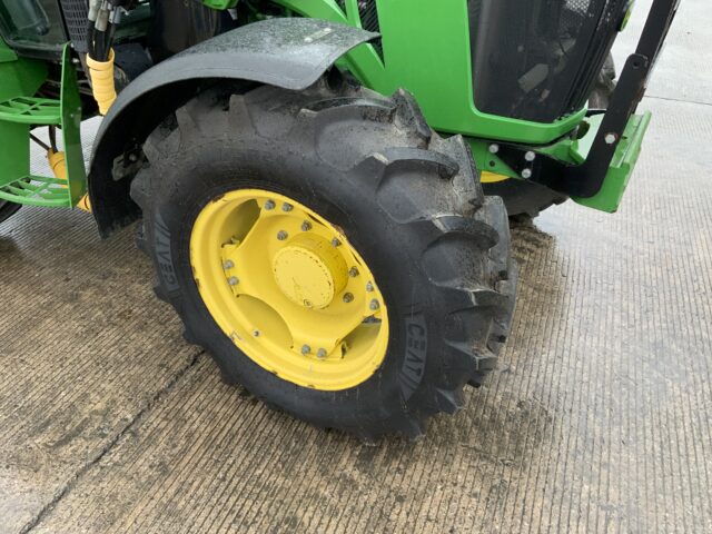 John Deere 5100M Tractor (ST23948)