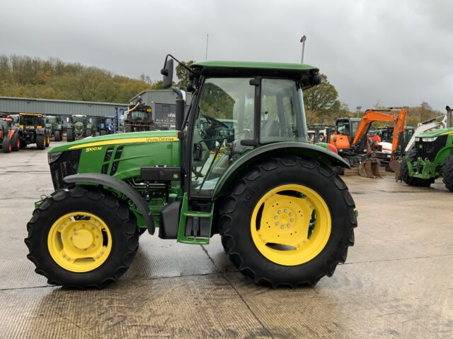 John Deere 5100M Tractor (ST24871)