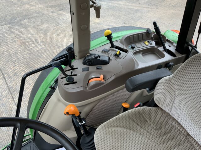 John Deere 5100M Tractor (ST24871)