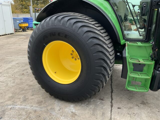 John Deere 6110M Tractor (ST24895)
