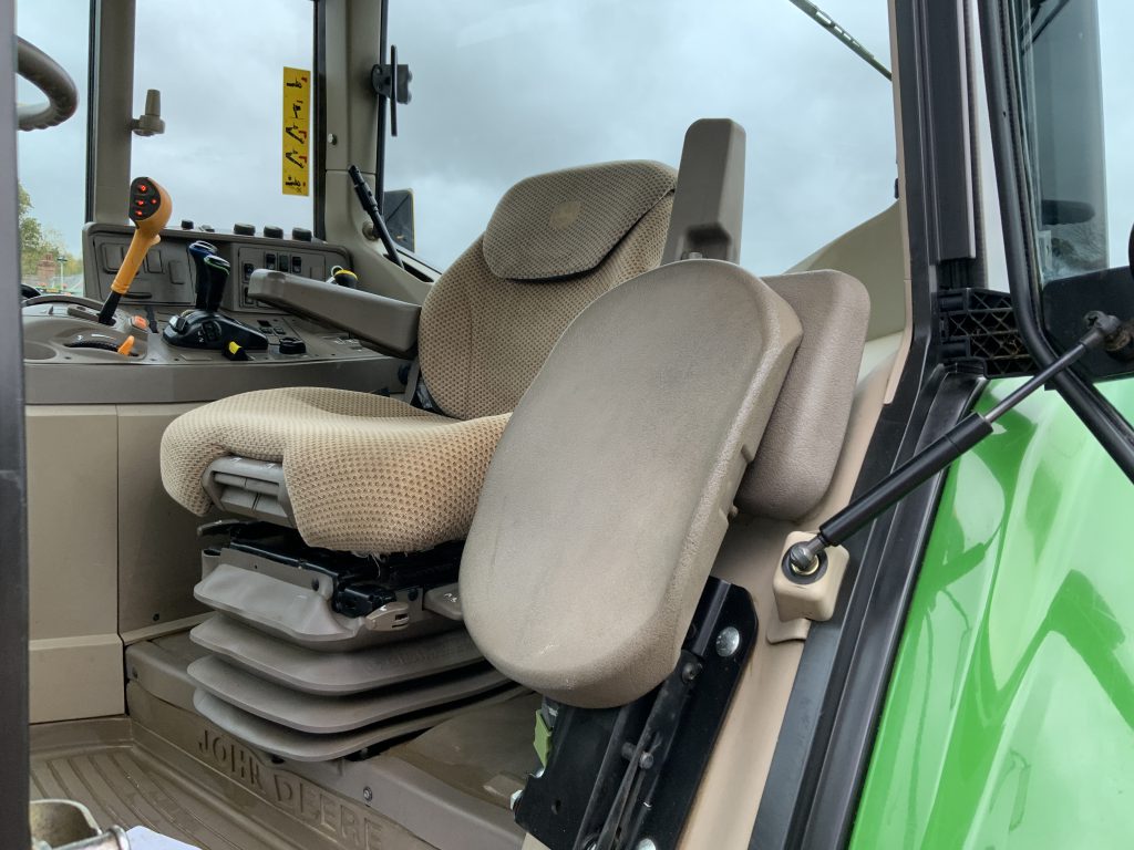 John Deere 6110M Tractor (ST24895)