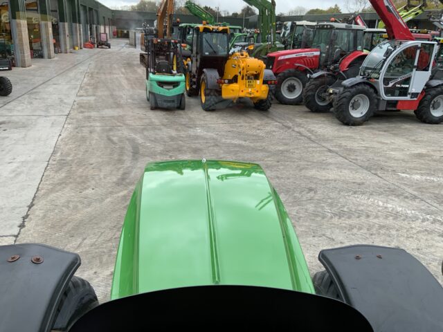 John Deere 6110M Tractor (ST24895)