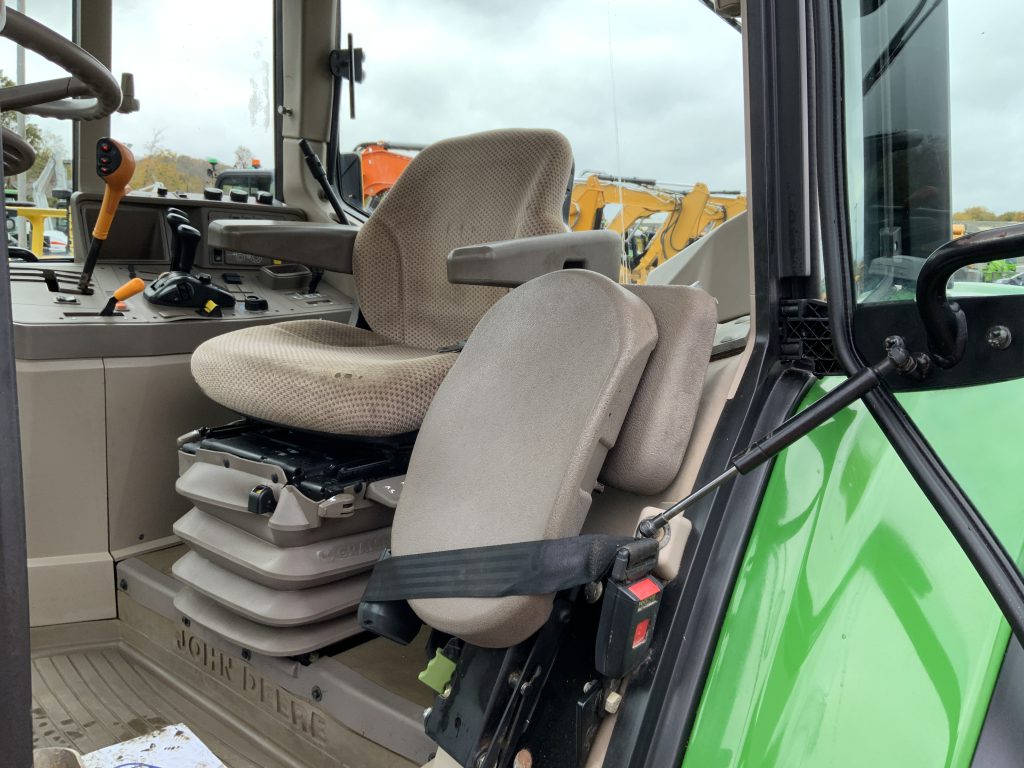 John Deere 6115M Tractor (ST24903)