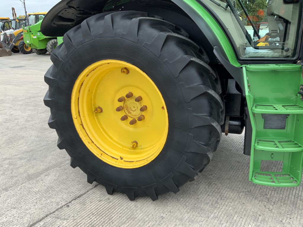 John Deere 6155R Tractor (ST24081)