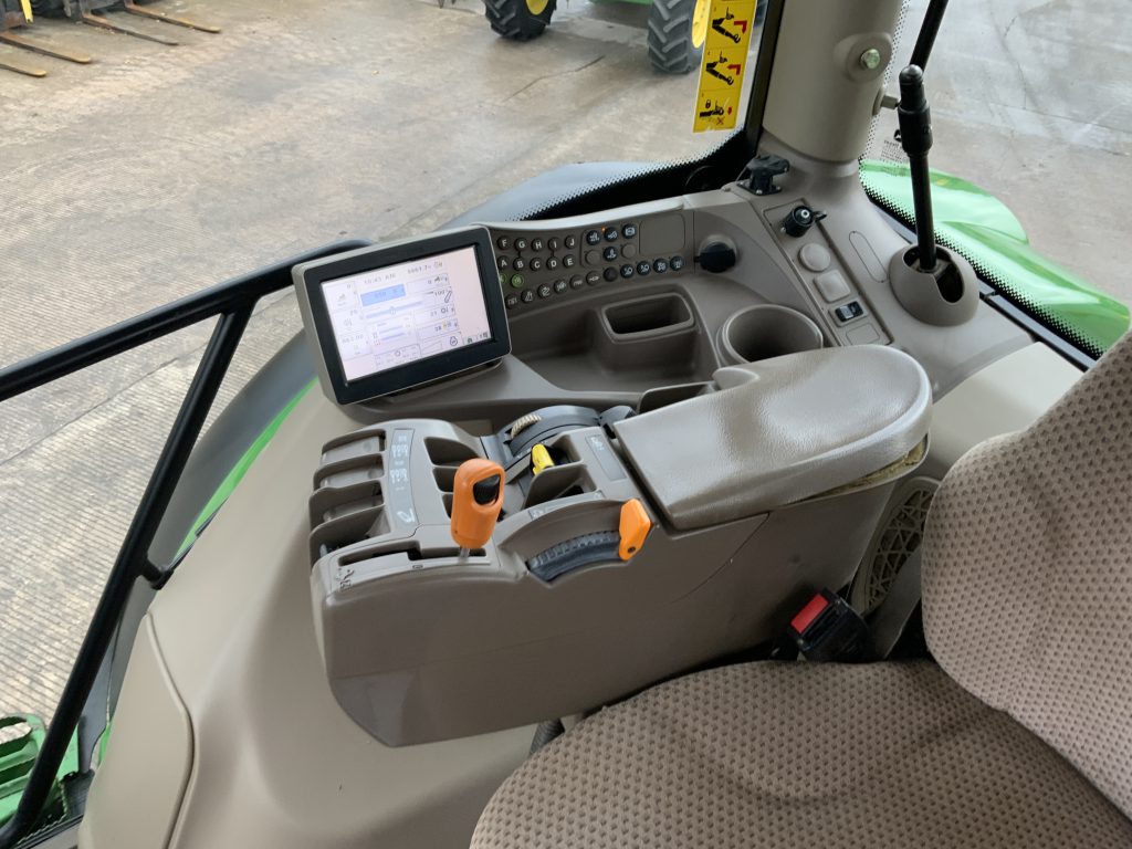 John Deere 6190R Tractor (ST24931)