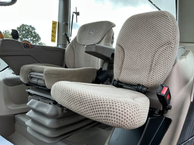 John Deere 6195R Tractor (ST24010)