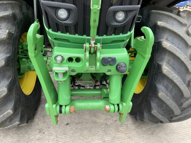 John Deere 6215R Tractor (ST23353)