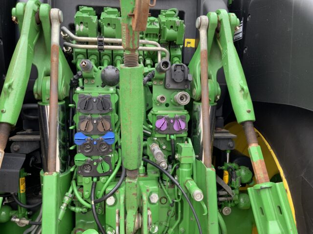 John Deere 6215R Tractor (ST23353)