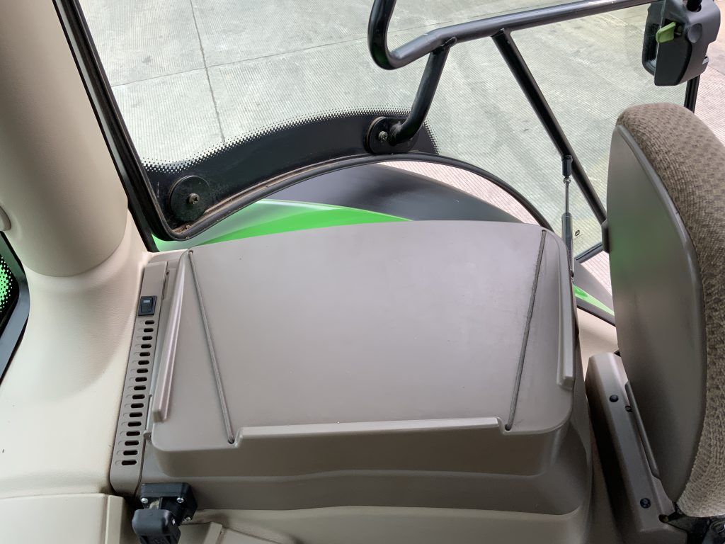 John Deere 6215R Tractor (ST23802)