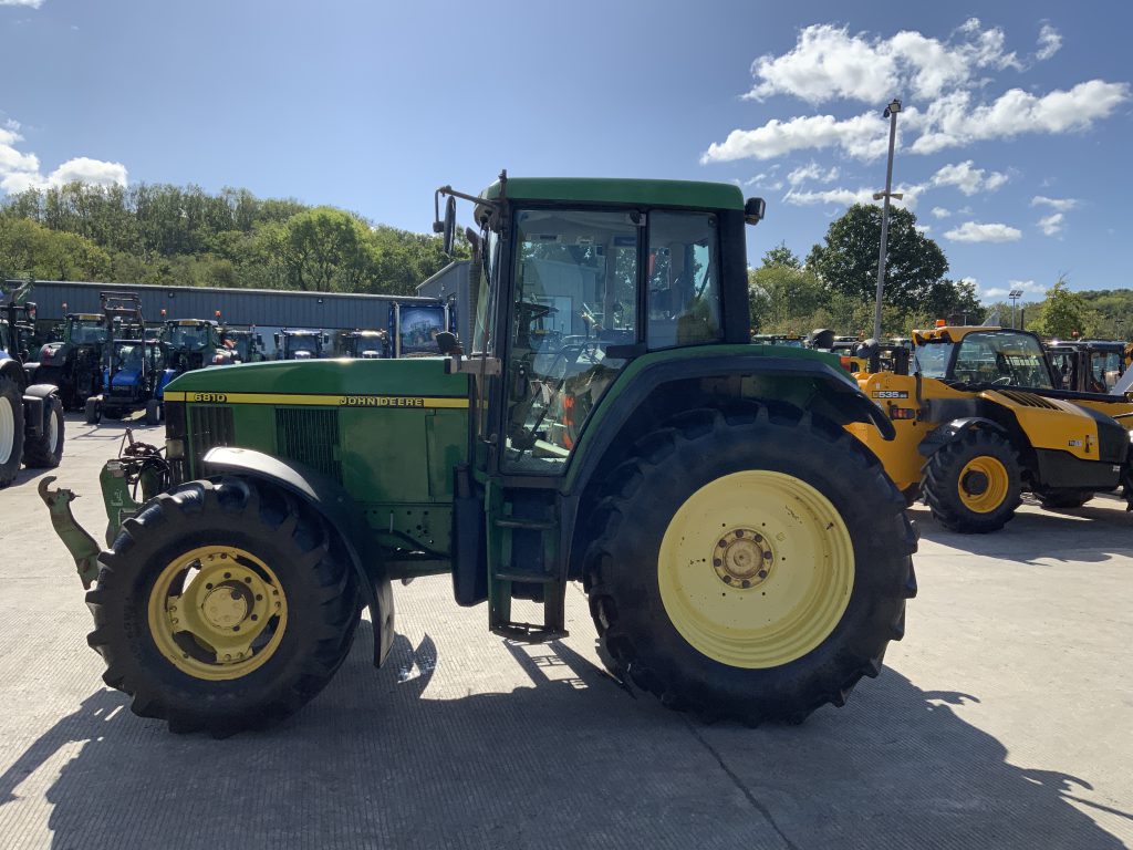 John Deere 6810 Tractor (ST23891)