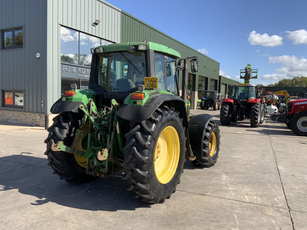 John Deere 6810 Tractor (ST23891)