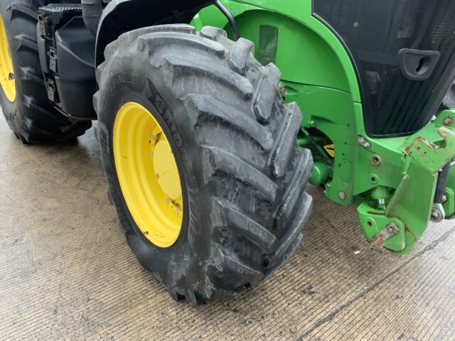 John Deere 7250R Tractor (ST24557)