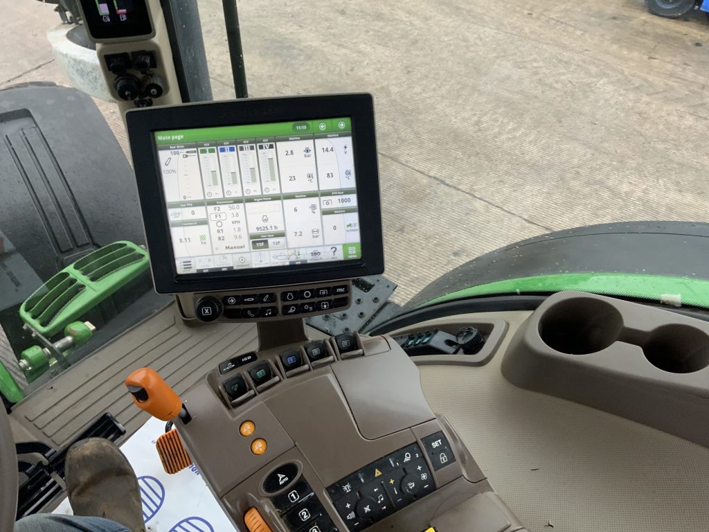 John Deere 7250R Tractor (ST24557)