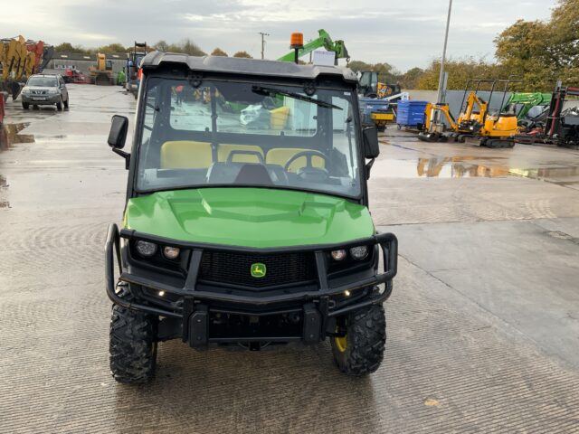 John Deere XUV 865M Gator (ST24808)