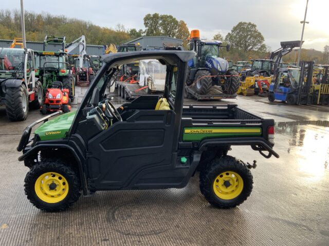 John Deere XUV 865M Gator (ST24808)